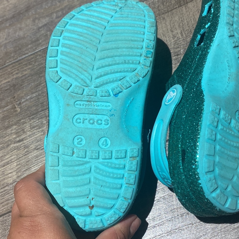 Crocs - Picture 3 of 5